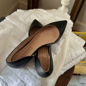 NWT Journee Collection black d'orsay flats (7W)